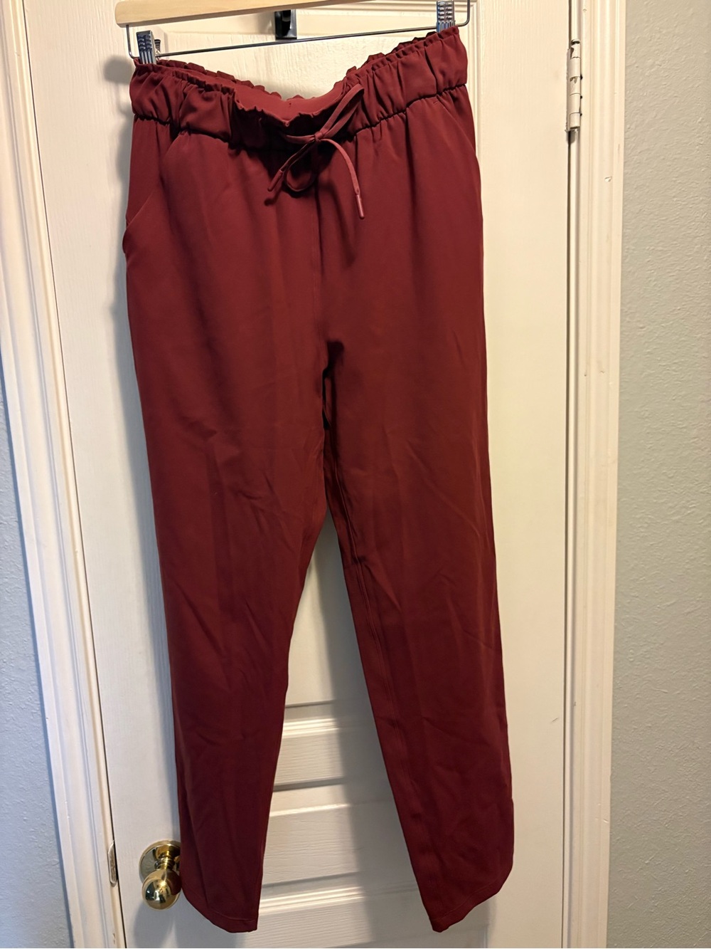 lululemon athletica Women’s Maroon Drawstring Jogger Sz 6
